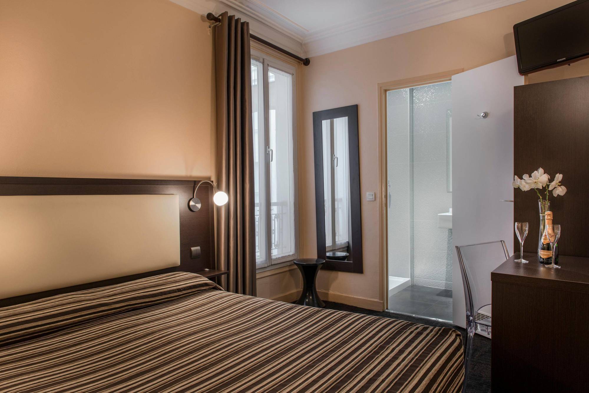 פריז Grand Hotel Leveque מראה חיצוני תמונה